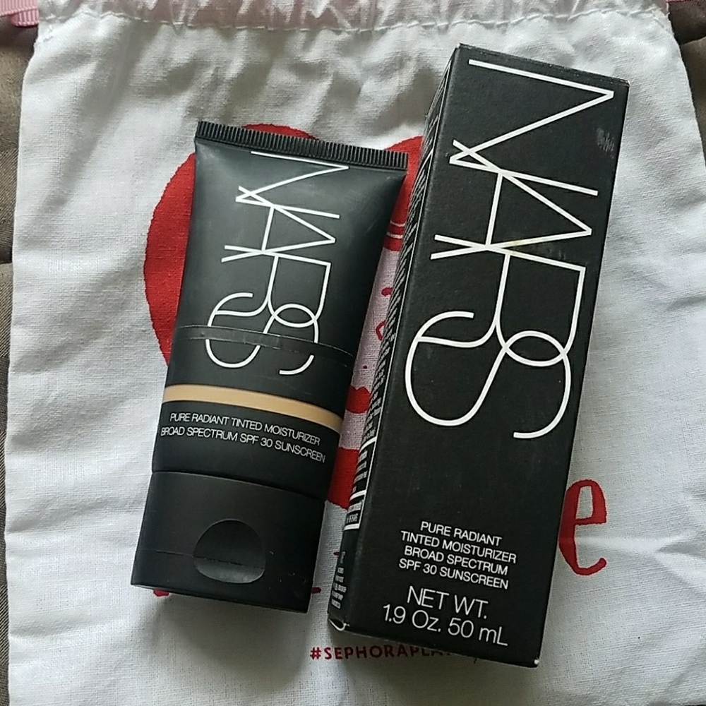 NARS tinted moisturizer in St.Moritz